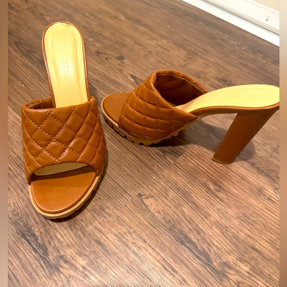 Wild diva heels brand new
